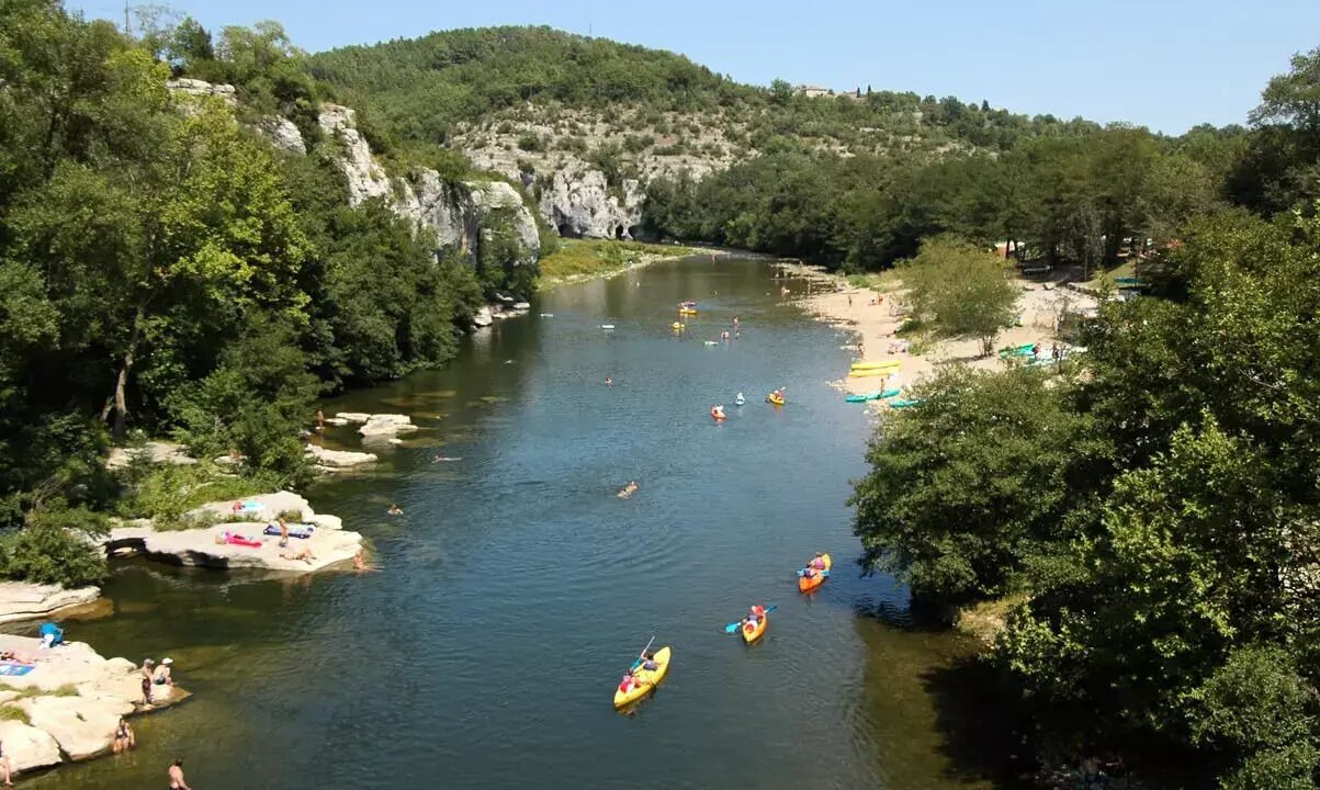 Photo of Others in Casteljau