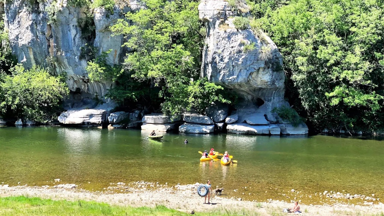 Photo of Others in Casteljau