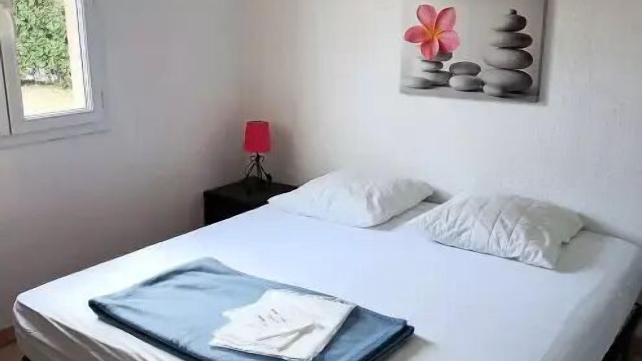 Photo of Bedroom in Grospierres