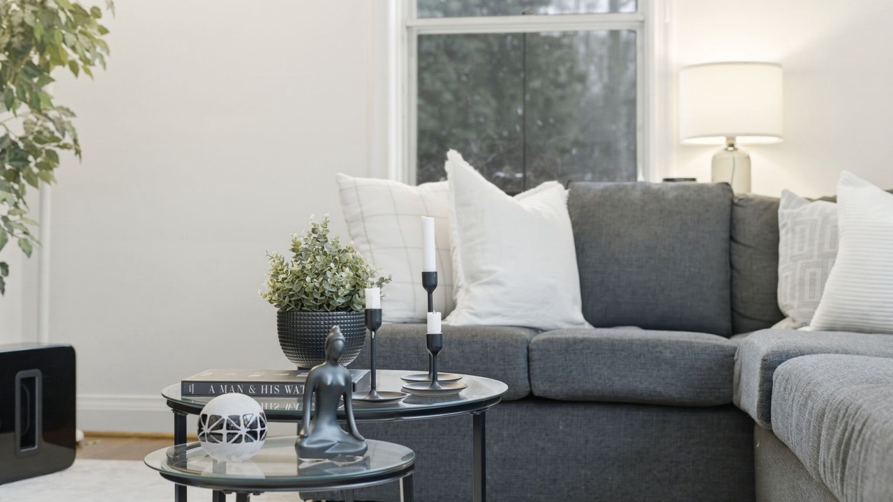 Photo of Livingroom in North York