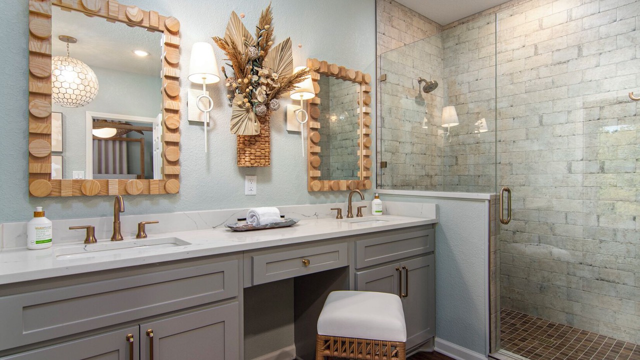 Photo of Bathroom in Hot Springs Village