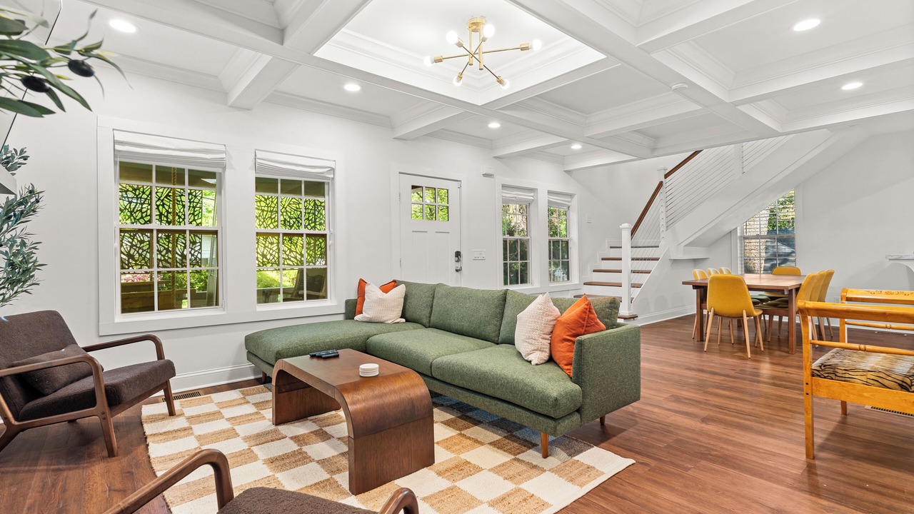 Photo of Livingroom in Sylvan Hills