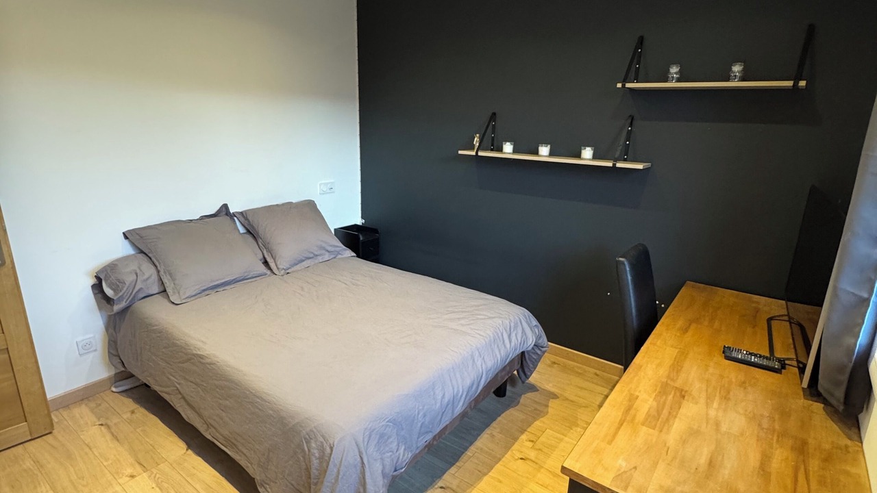 Photo of Bedroom in Drumettaz-Clarafond