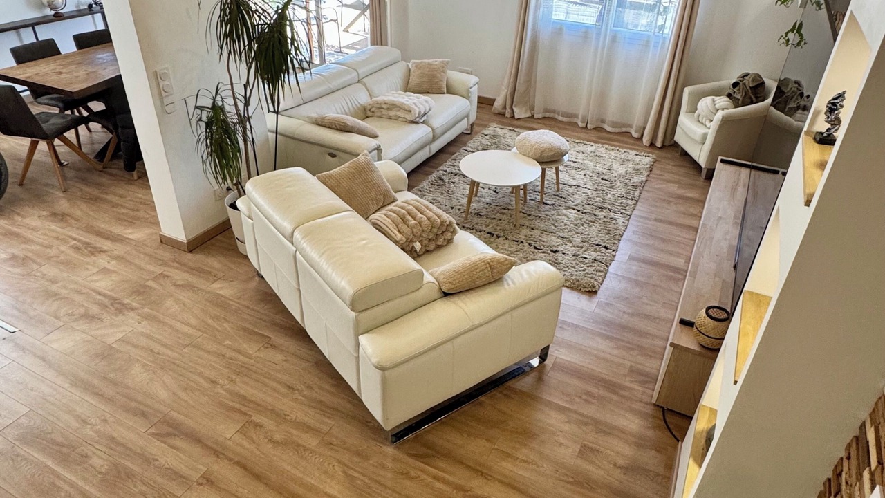 Photo of Livingroom in Drumettaz-Clarafond