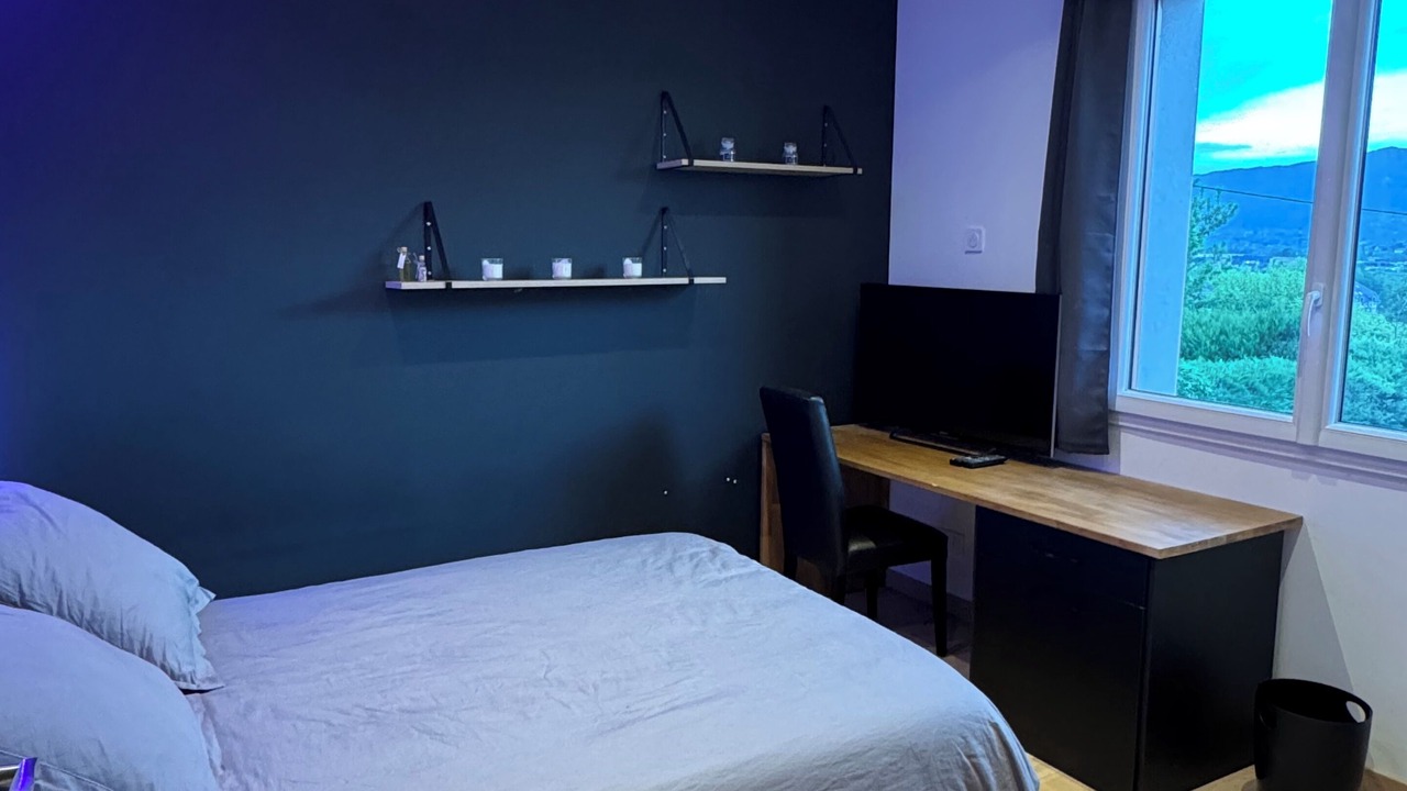 Photo of Bedroom in Drumettaz-Clarafond