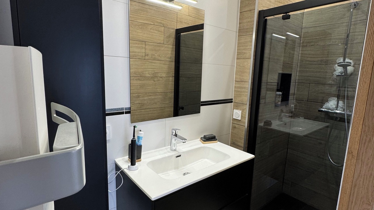Photo of Bathroom in Drumettaz-Clarafond