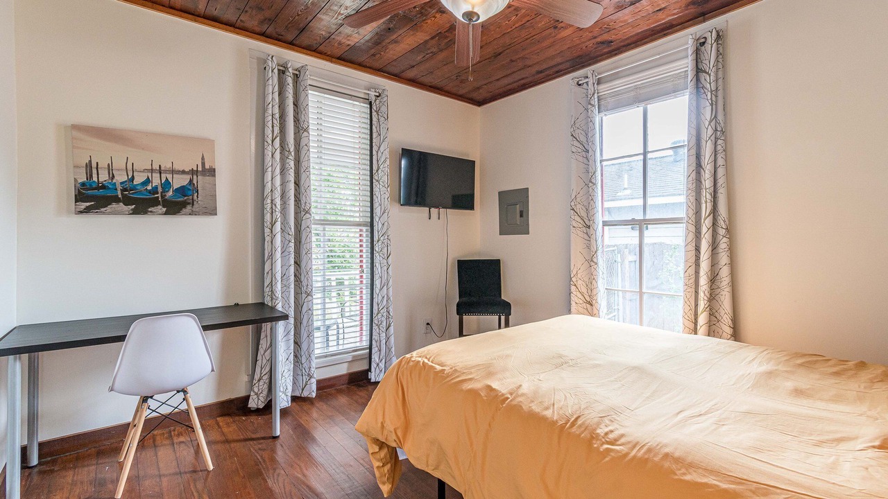 Photo of Bedroom in Mahncke Park