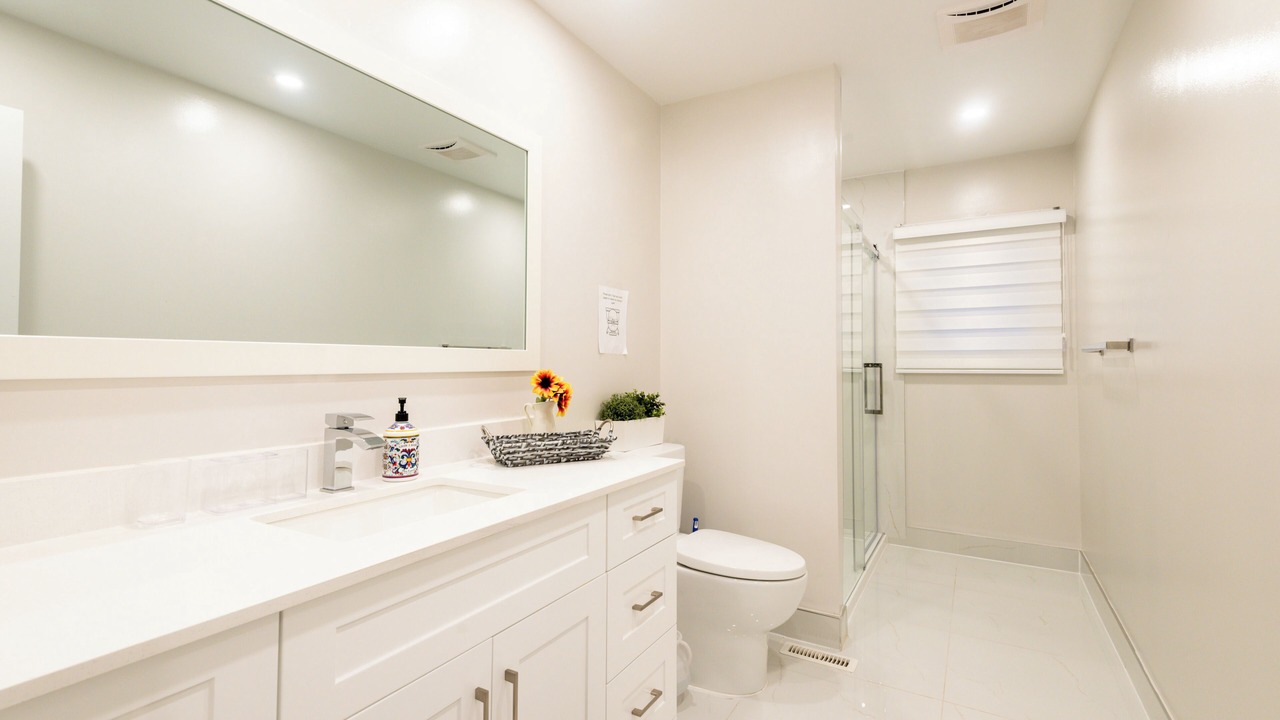 Photo of Bathroom in Erin Mills