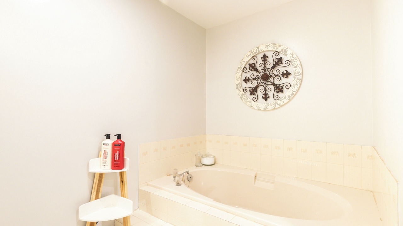 Photo of Bathroom in Erin Mills