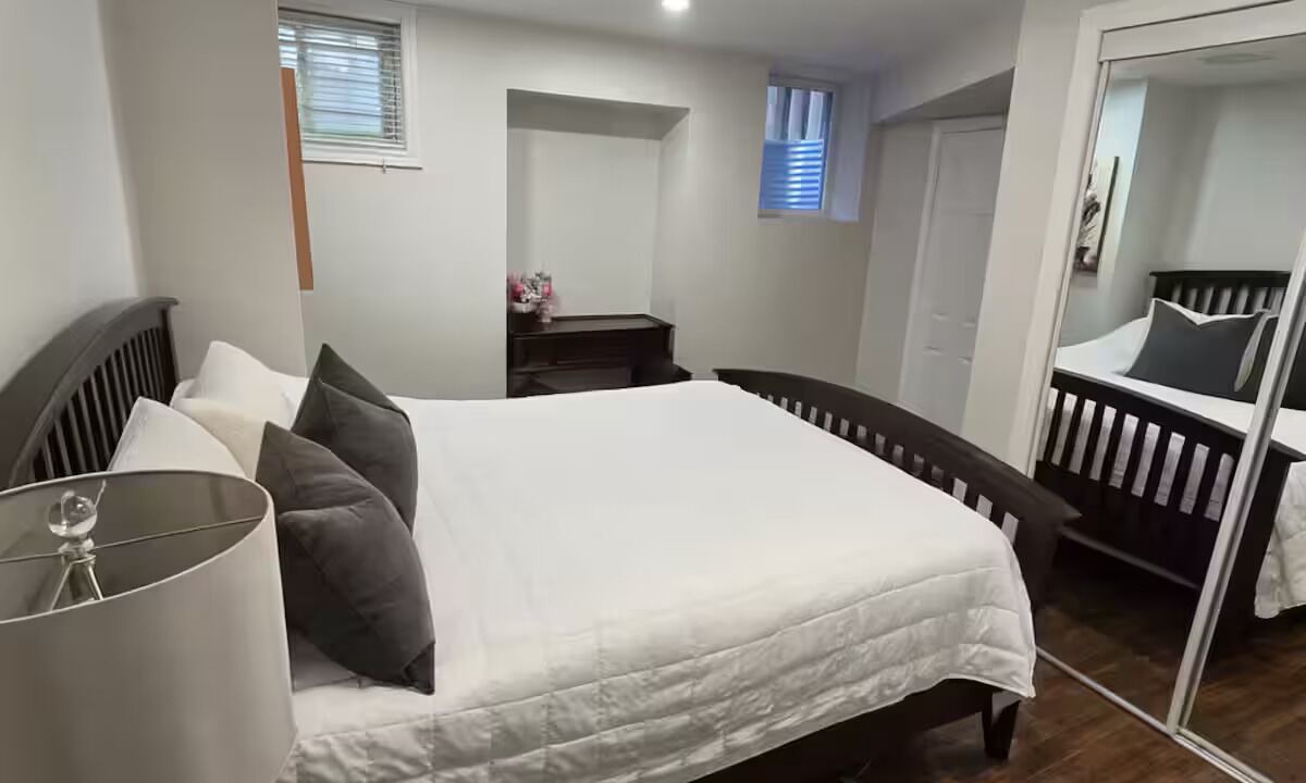 Photo of Bedroom in Richmond Hill