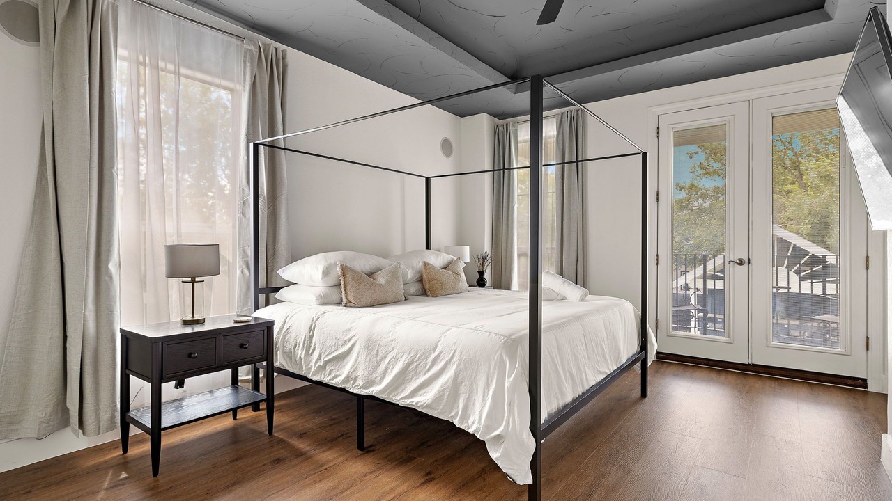 Photo of Bedroom in Montopolis
