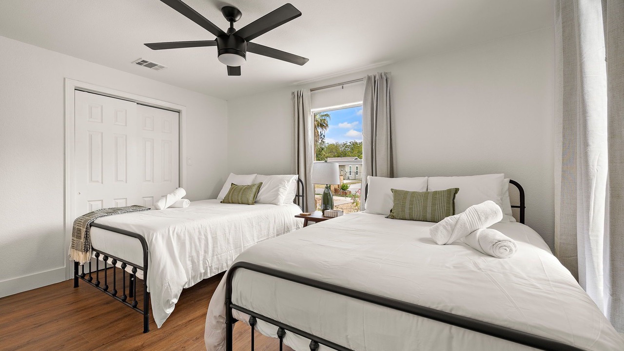 Photo of Bedroom in Montopolis