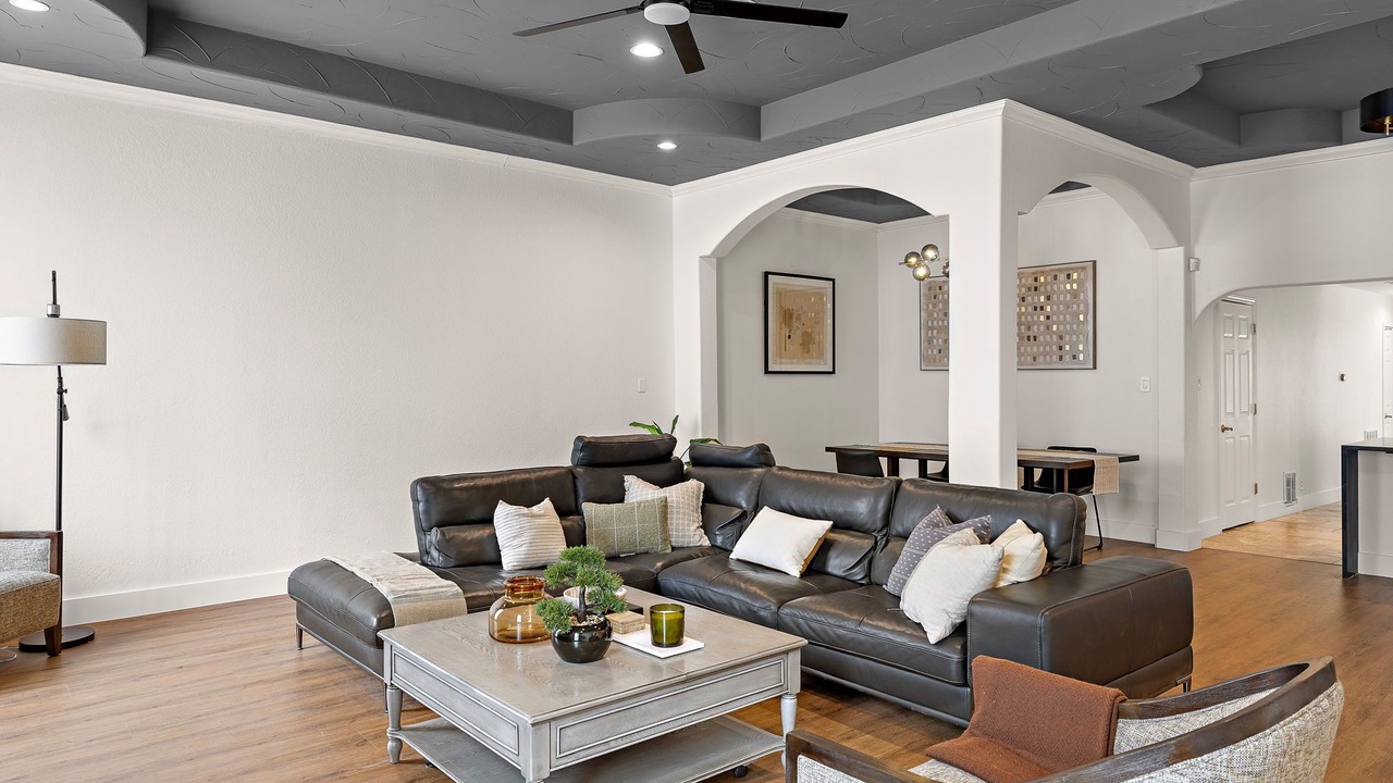 Photo of Livingroom in Montopolis