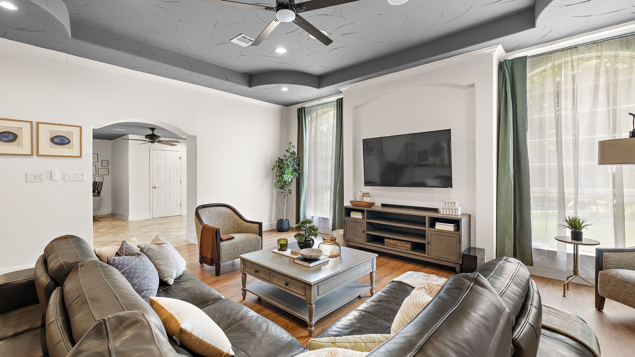 Photo of Livingroom in Montopolis