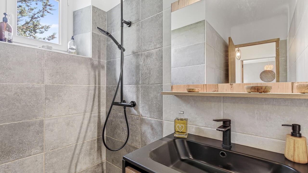 Photo of Bathroom in Chabestan