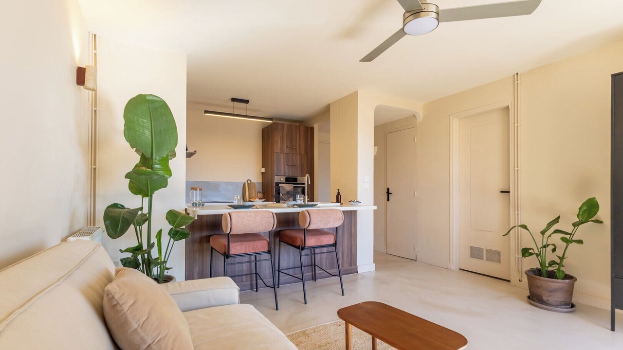 Photo of Livingroom in 16th Arrondissement