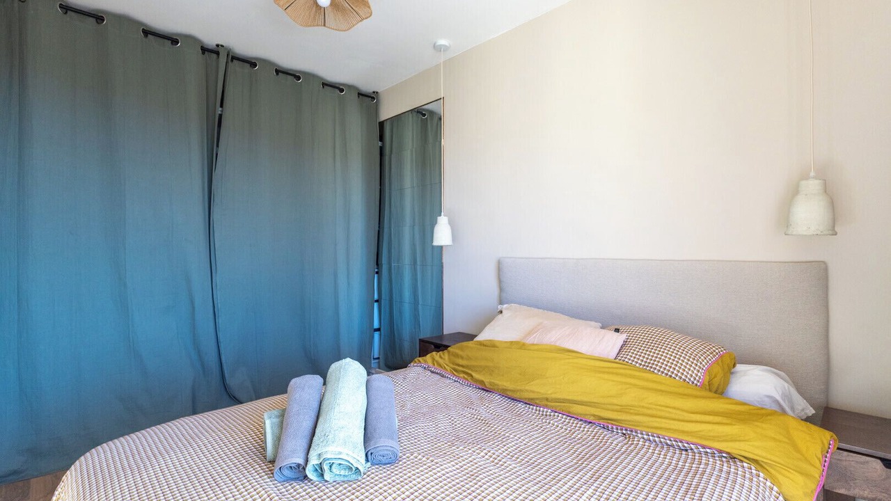 Photo of Bedroom in 16th Arrondissement