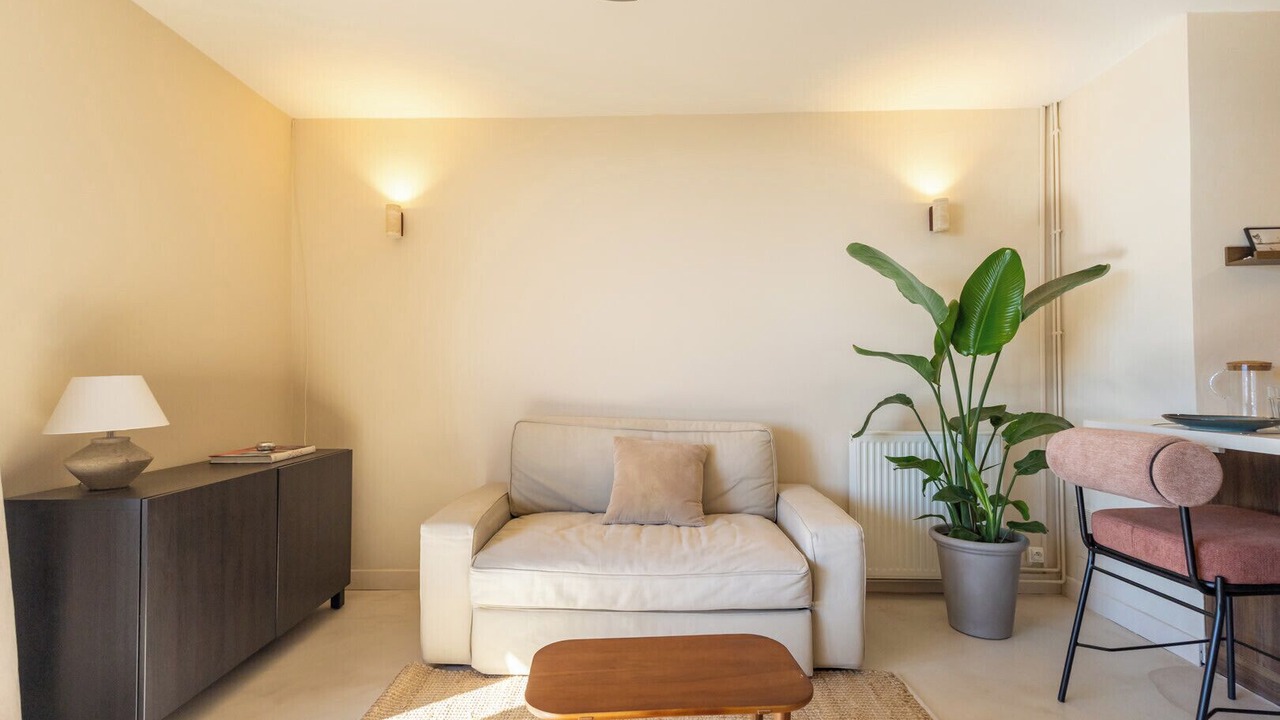 Photo of Livingroom in 16th Arrondissement