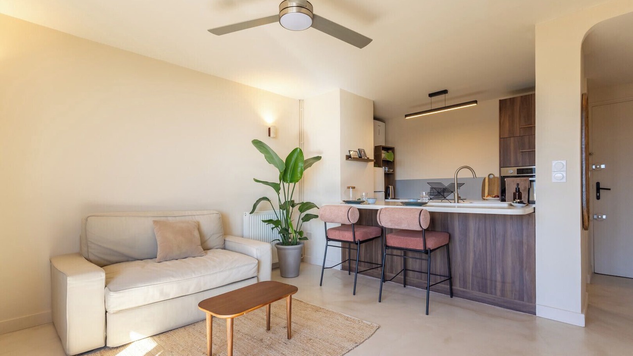 Photo of Livingroom in 16th Arrondissement