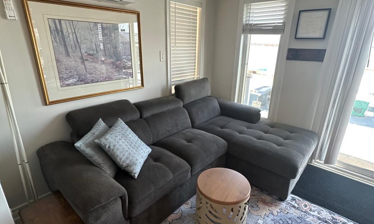 Photo of Livingroom in Kawartha Lakes