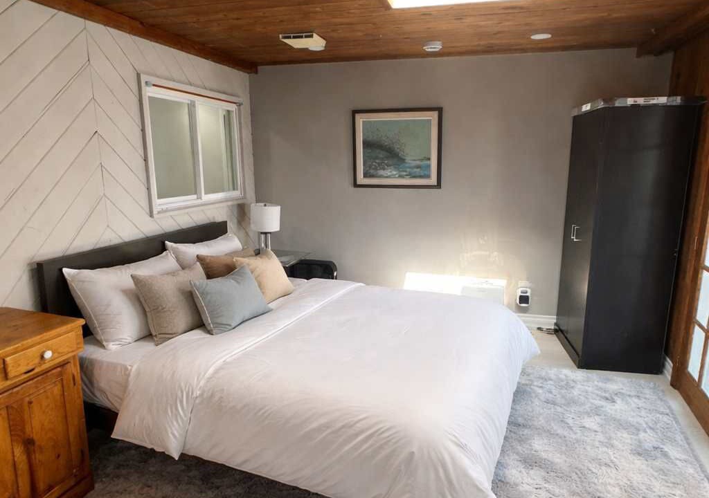 Photo of Bedroom in Kawartha Lakes