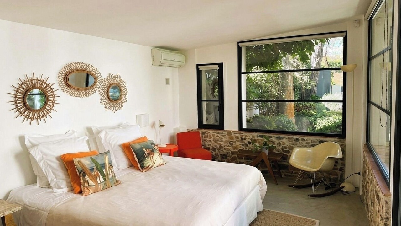 Photo of Bedroom in Saint-Tropez