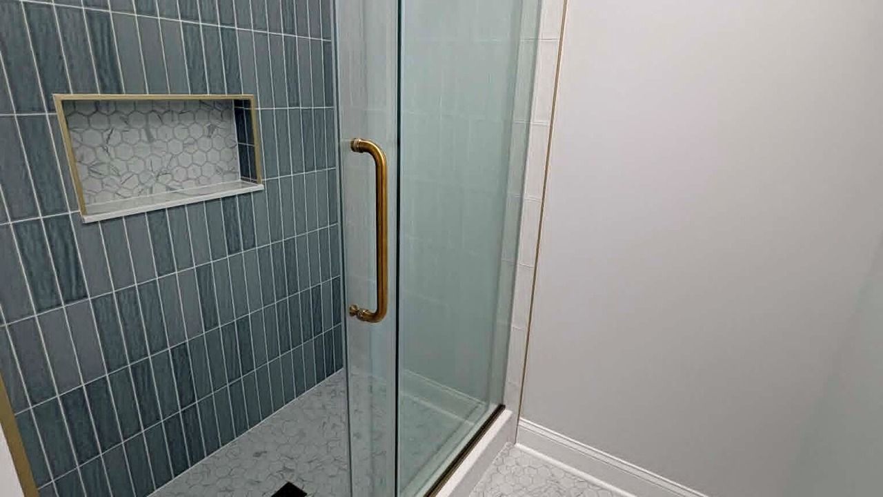 Photo of Bathroom in Avalon