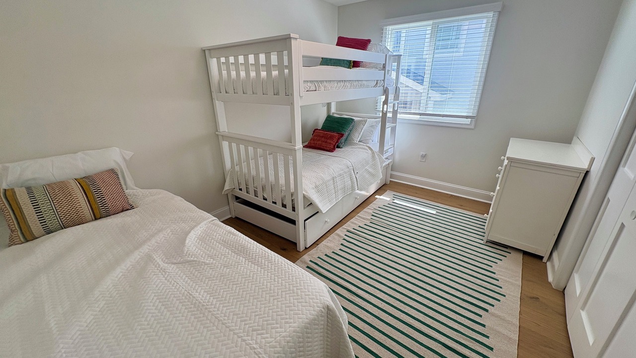 Photo of Bedroom in Avalon