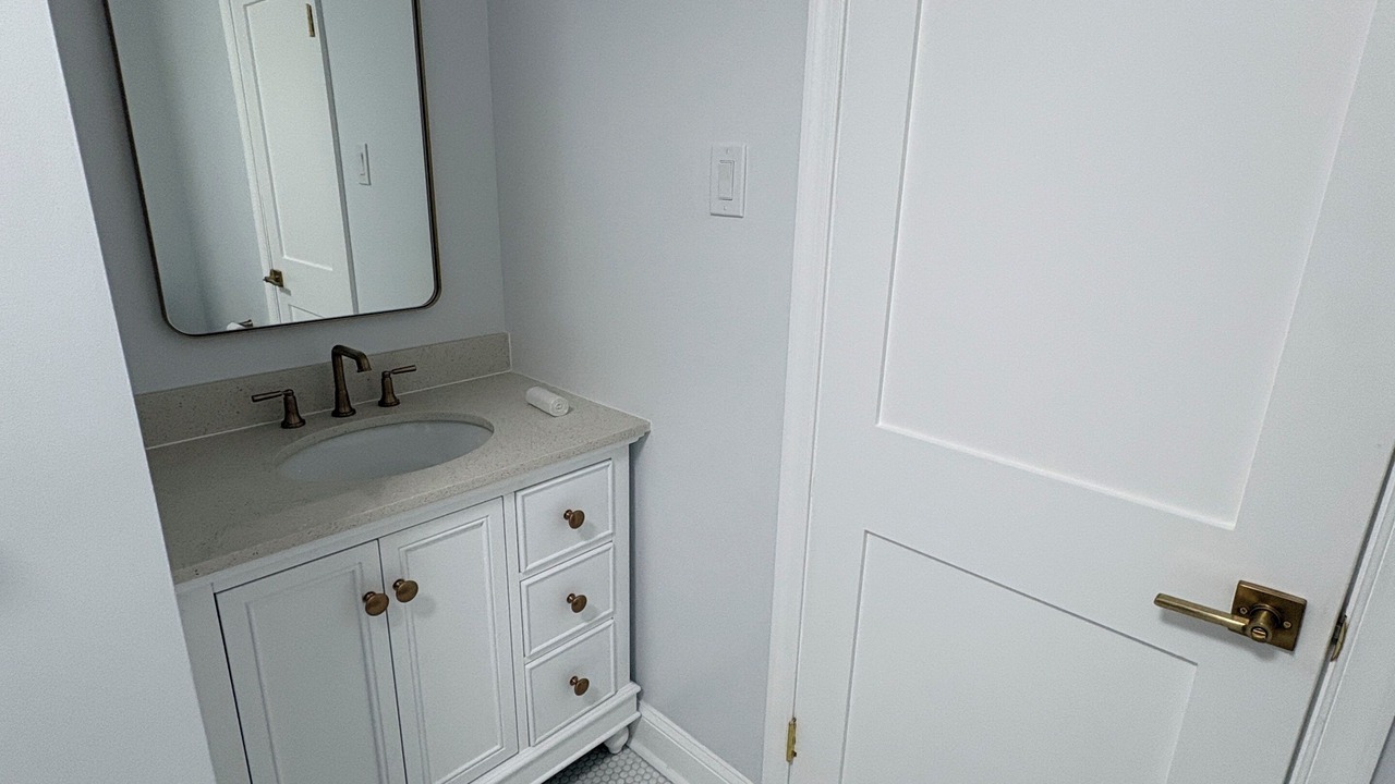 Photo of Bathroom in Avalon