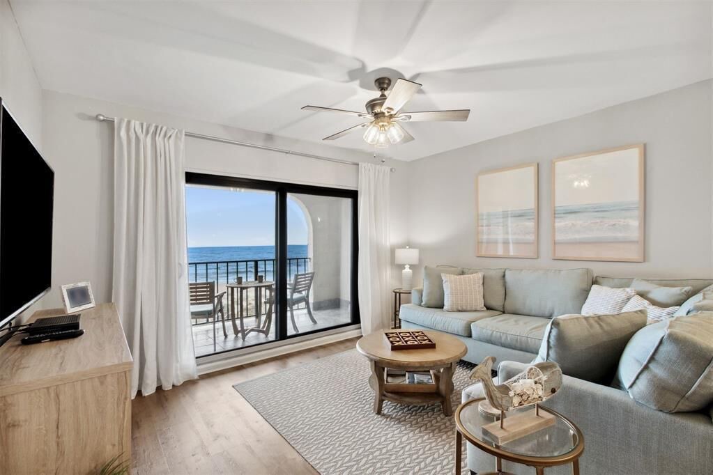 Photo of Livingroom in Fernandina Beach