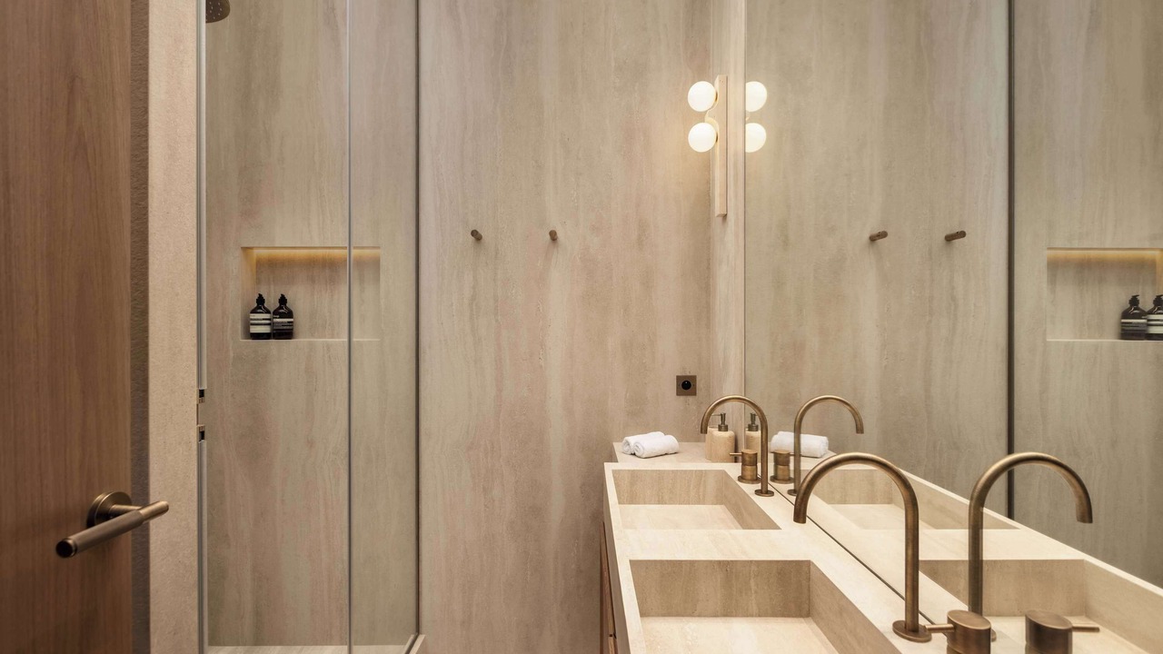 Photo of Bathroom in 3rd Arrondissement