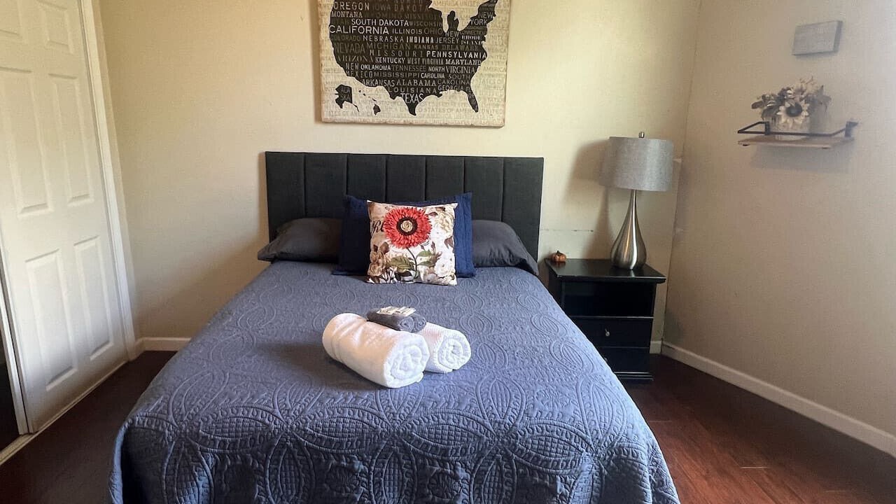 Photo of Bedroom in Five Points