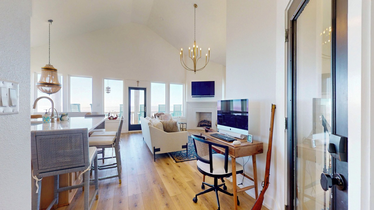 Photo of Livingroom in Gilchrist