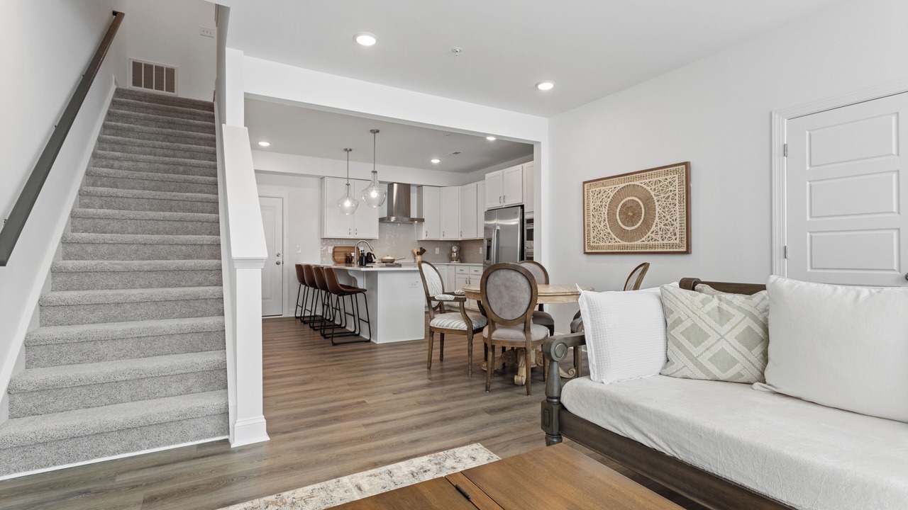 Photo of Livingroom in North Raleigh
