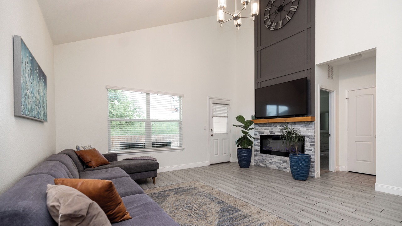 Photo of Livingroom in Briarcreek