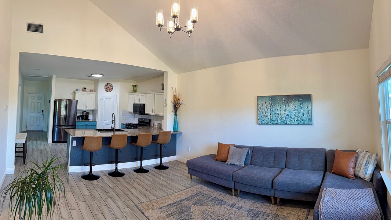 Photo of Livingroom in Briarcreek