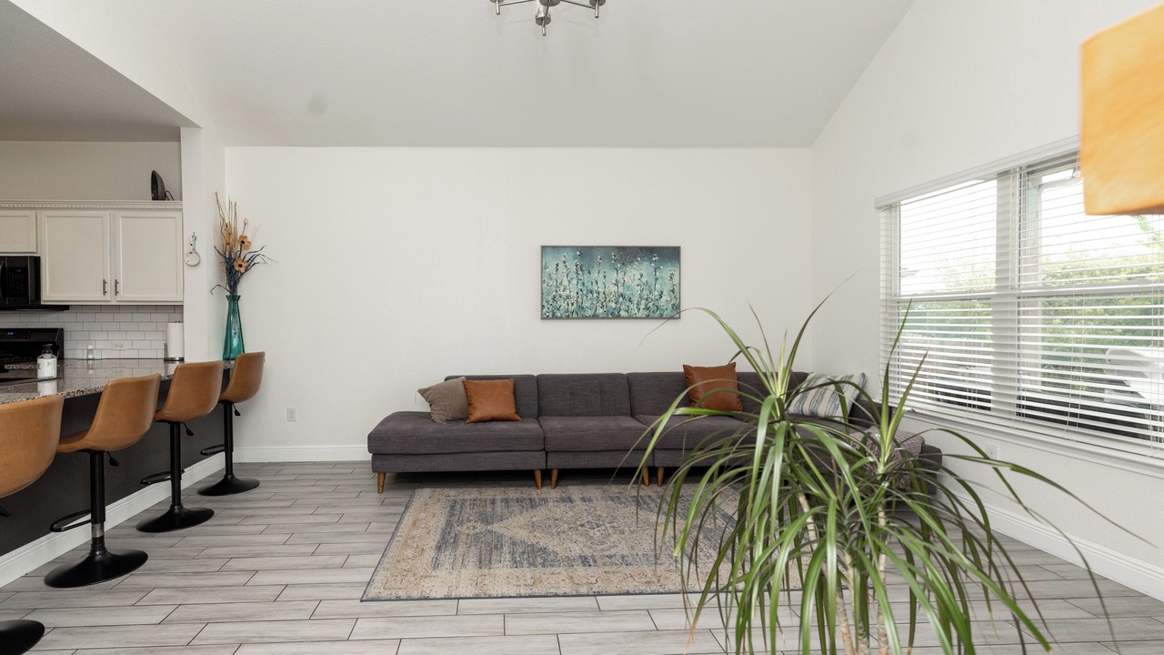 Photo of Livingroom in Briarcreek