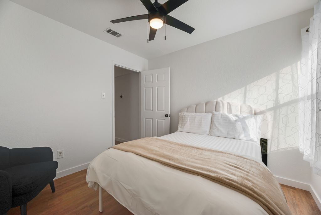 Photo of Bedroom in Frisco