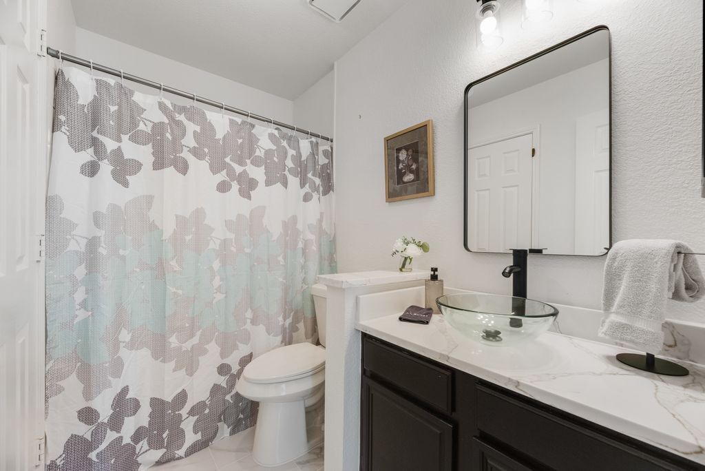 Photo of Bathroom in Frisco