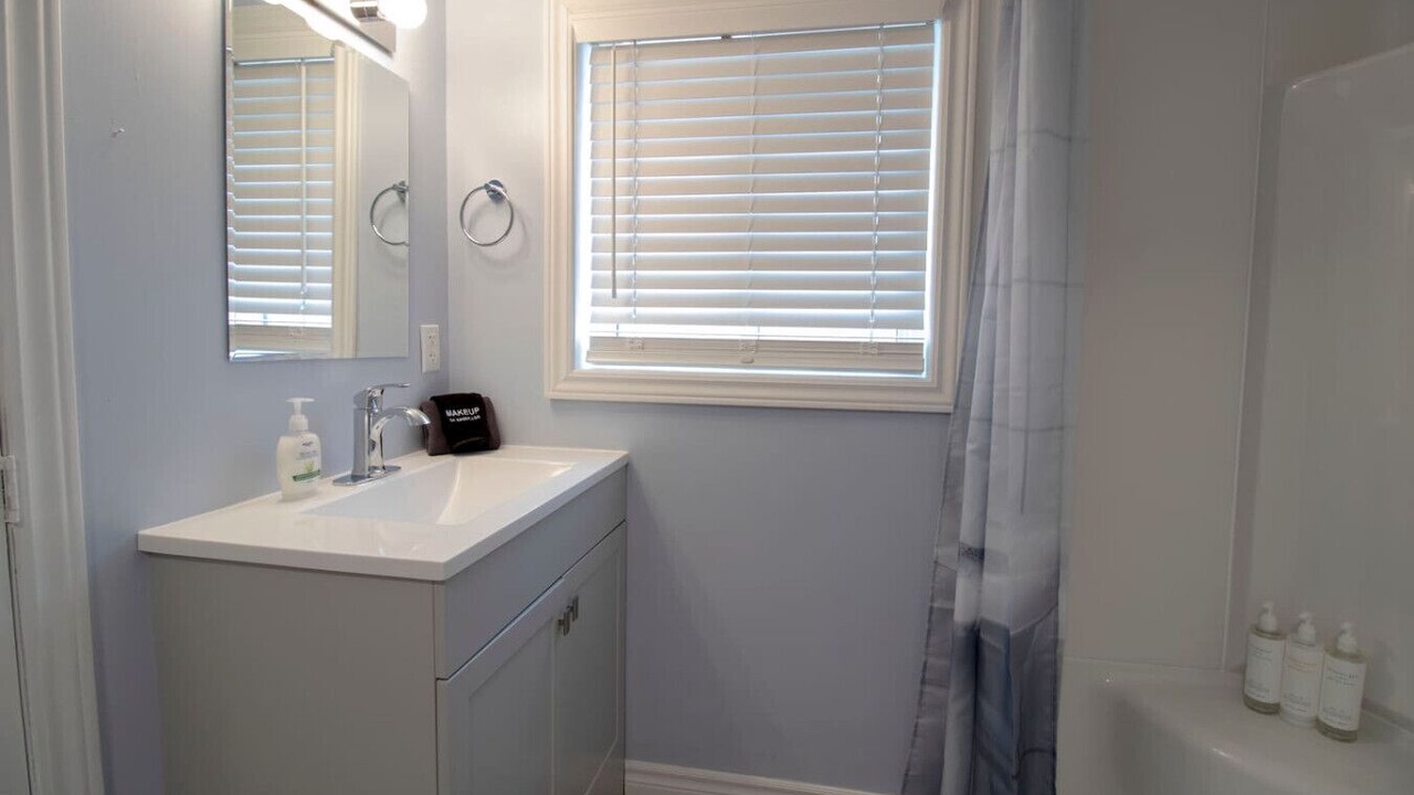 Photo of Bathroom in Balm Beach