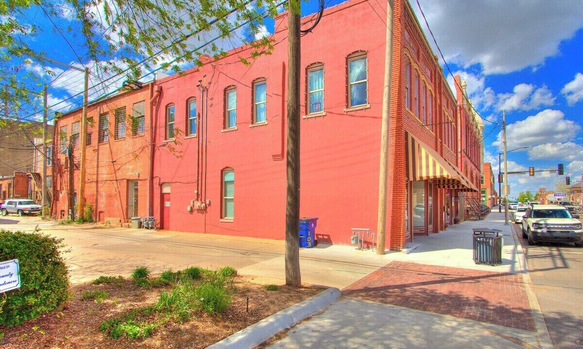 Photo of Outdoor in Guthrie
