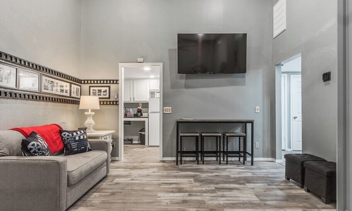 Photo of Livingroom in Guthrie