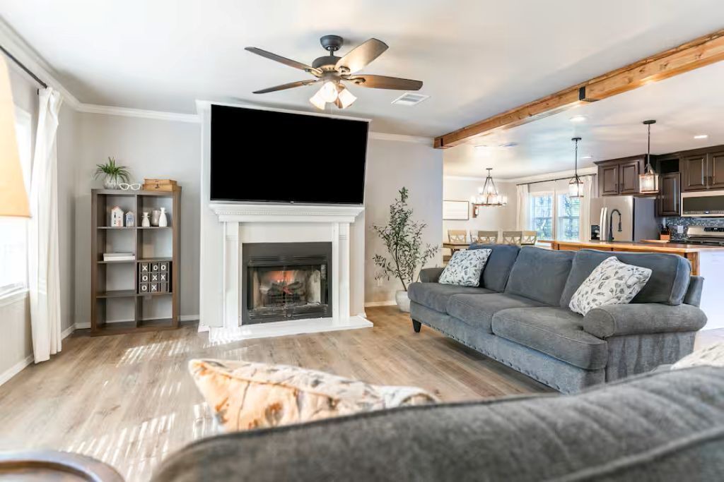 Photo of Livingroom in Oklahoma County