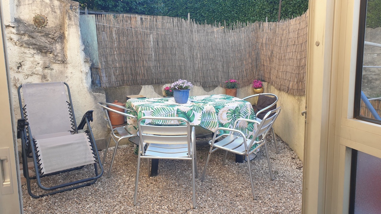 Photo of Outdoor in Clara