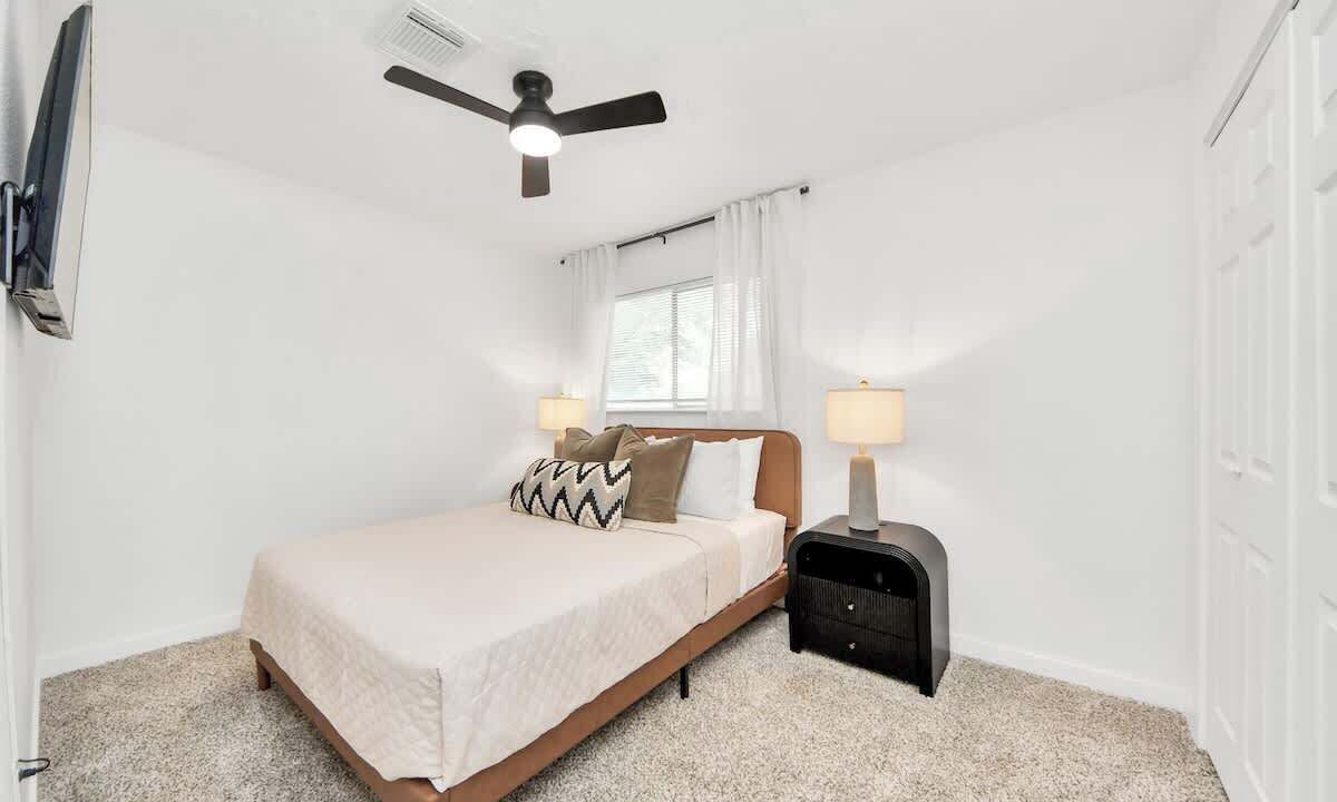 Photo of Bedroom in La Porte