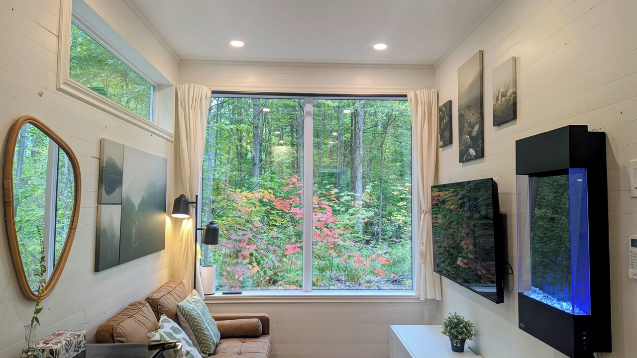 Photo of Livingroom in West Lincoln