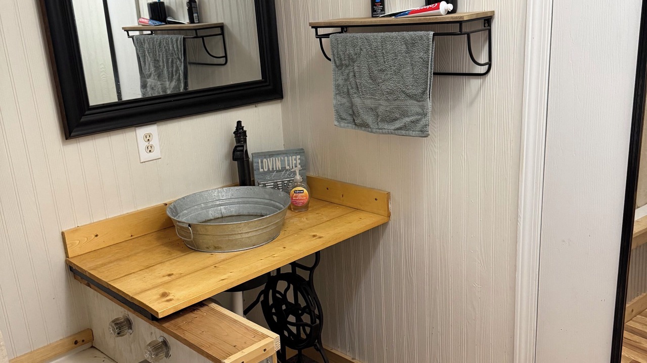Photo of Bathroom in Coffeeville