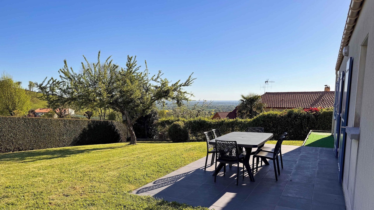 Photo of Outdoor in Saint-Michel-Mont-Mercure