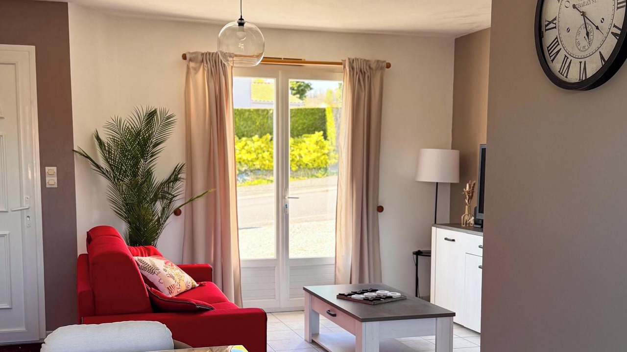 Photo of Livingroom in Saint-Michel-Mont-Mercure