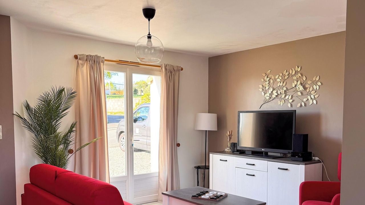 Photo of Livingroom in Saint-Michel-Mont-Mercure